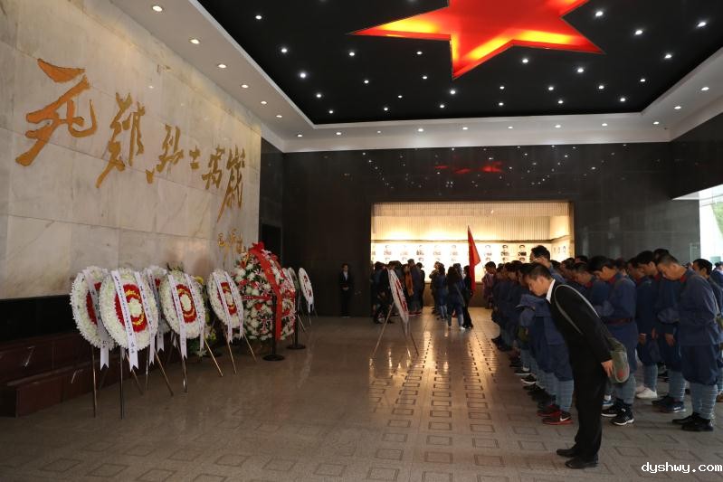 1492818204192007.jpg 1492818204192007.jpg