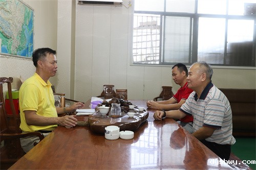 1665282317596162.jpg 9049.jpg