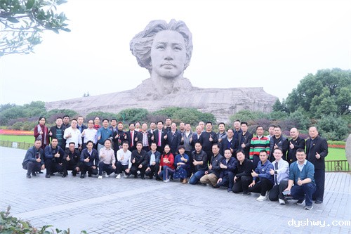 1669791308532217.jpg 64a08e659d88d16ed203cb6b524a25a.jpg