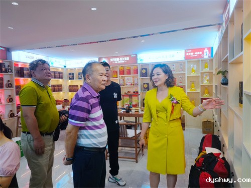 1693989706103276.jpg 1693989706103276.jpg