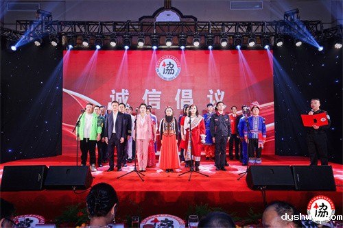 1704434777583984.jpg 6B4A9624-opq689847880.jpg