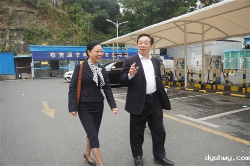 1710828124106026.jpg 0f958c0a9dd5e1a59e24a75fb8e98b8.jpg