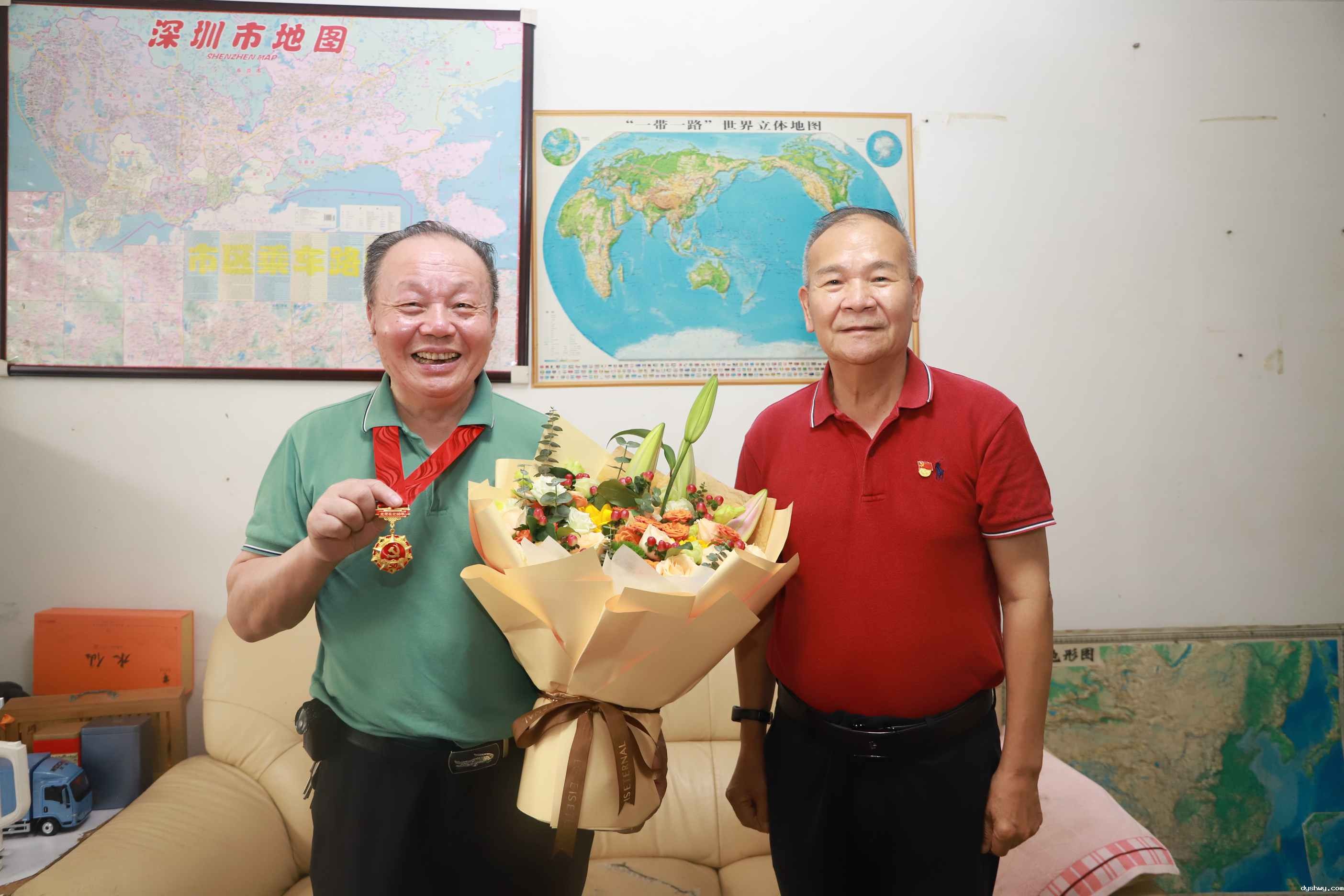 1751441989901610.jpg 5c020639d56fec86ef5ded8fcd0a2ca.jpg